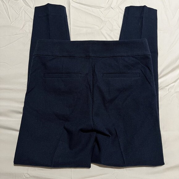 NWT LOFT Marisa Mid-Rise Skinny Pants straight thru the hip size 2 Navy - Picture 3 of 10